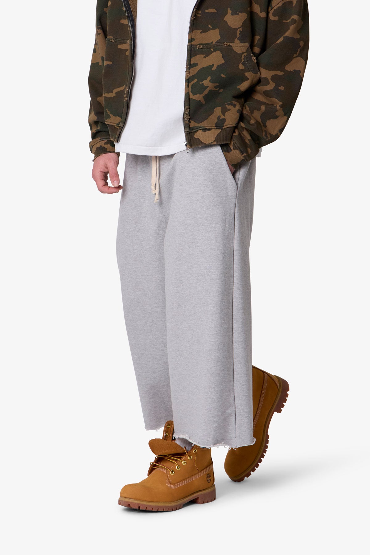 EXTRA LONG TERRY SWEATSHORTS