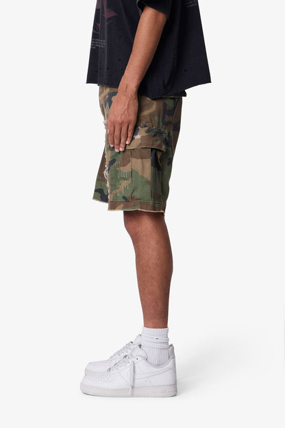 DISTRESSED CARGO SHORTS