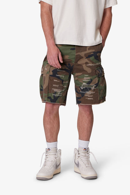 DISTRESSED CARGO SHORTS