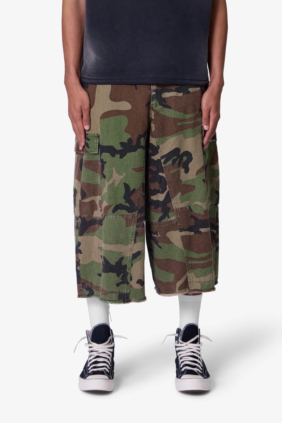 EXTRA LONG CARGO SHORTS
