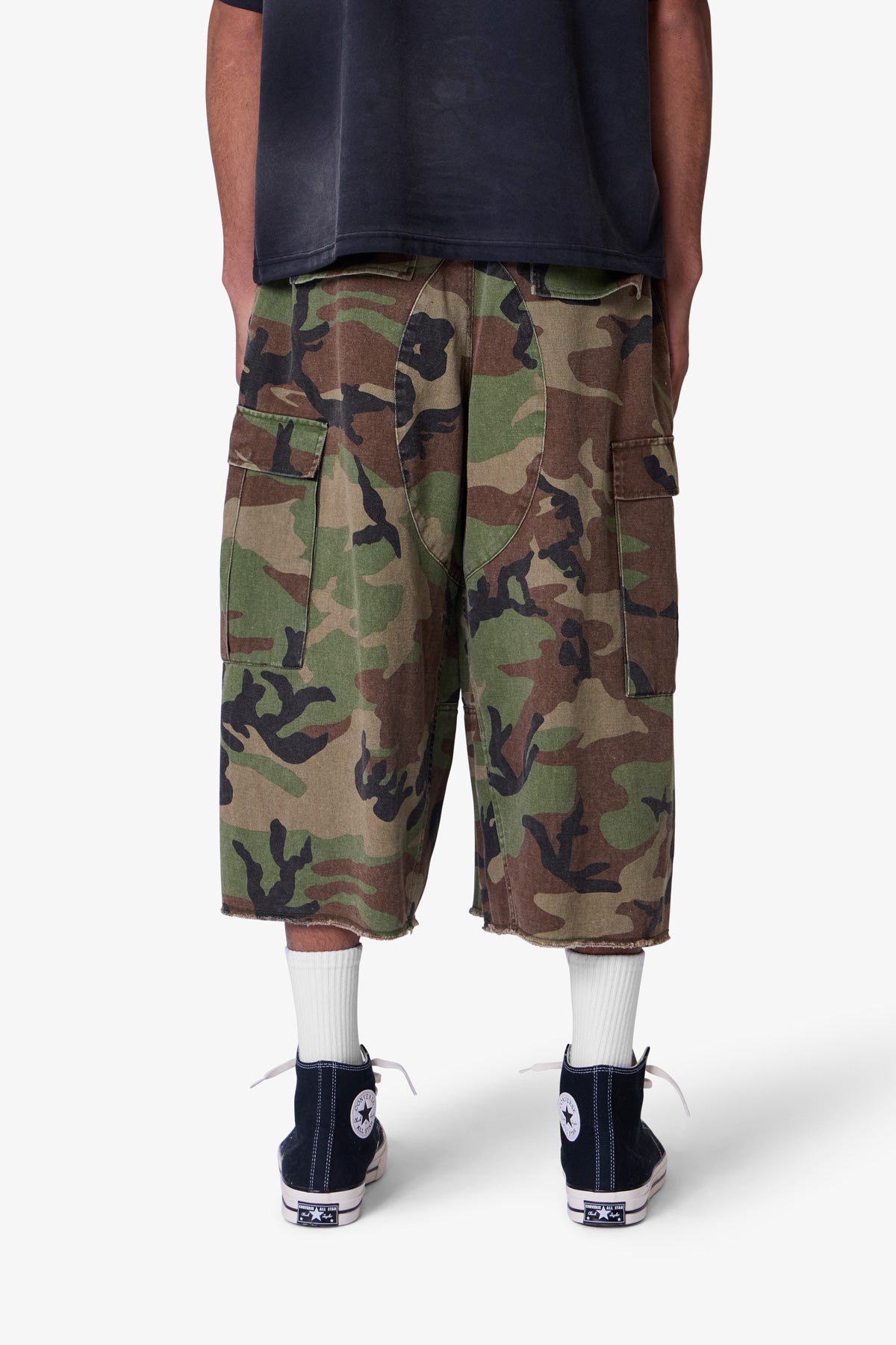 EXTRA LONG CARGO SHORTS