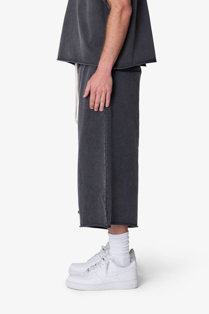 EXTRA LONG SWEATSHORTS