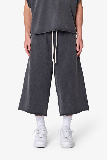 EXTRA LONG SWEATSHORTS