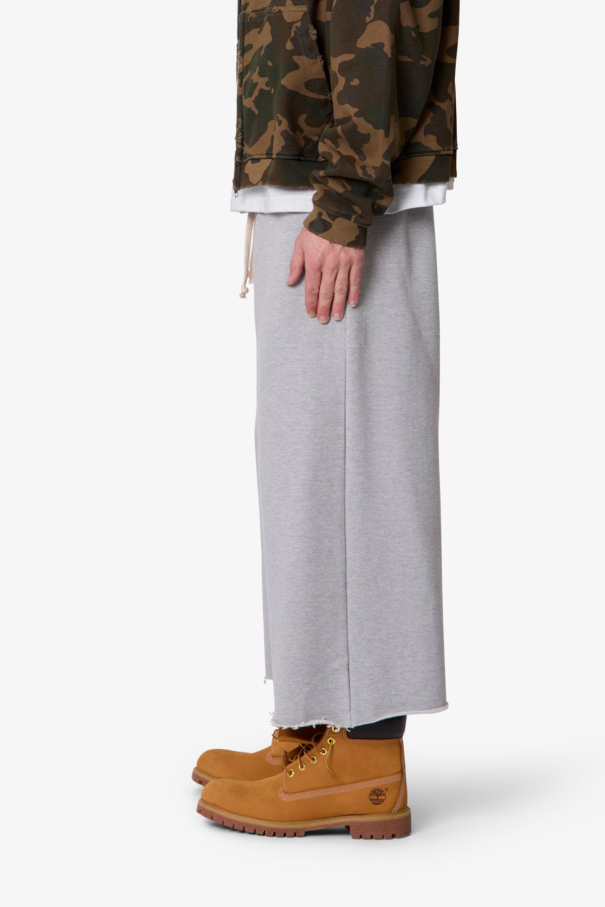 EXTRA LONG TERRY SWEATSHORTS