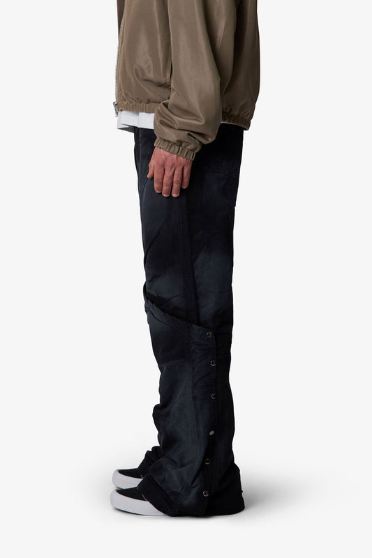 SIDE SNAP KICK FLARE PANTS