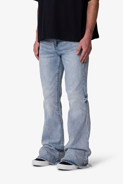 SUPER FLARE DENIM