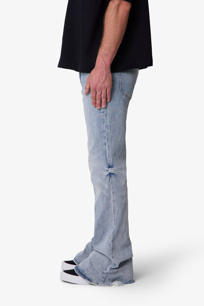 SUPER FLARE DENIM