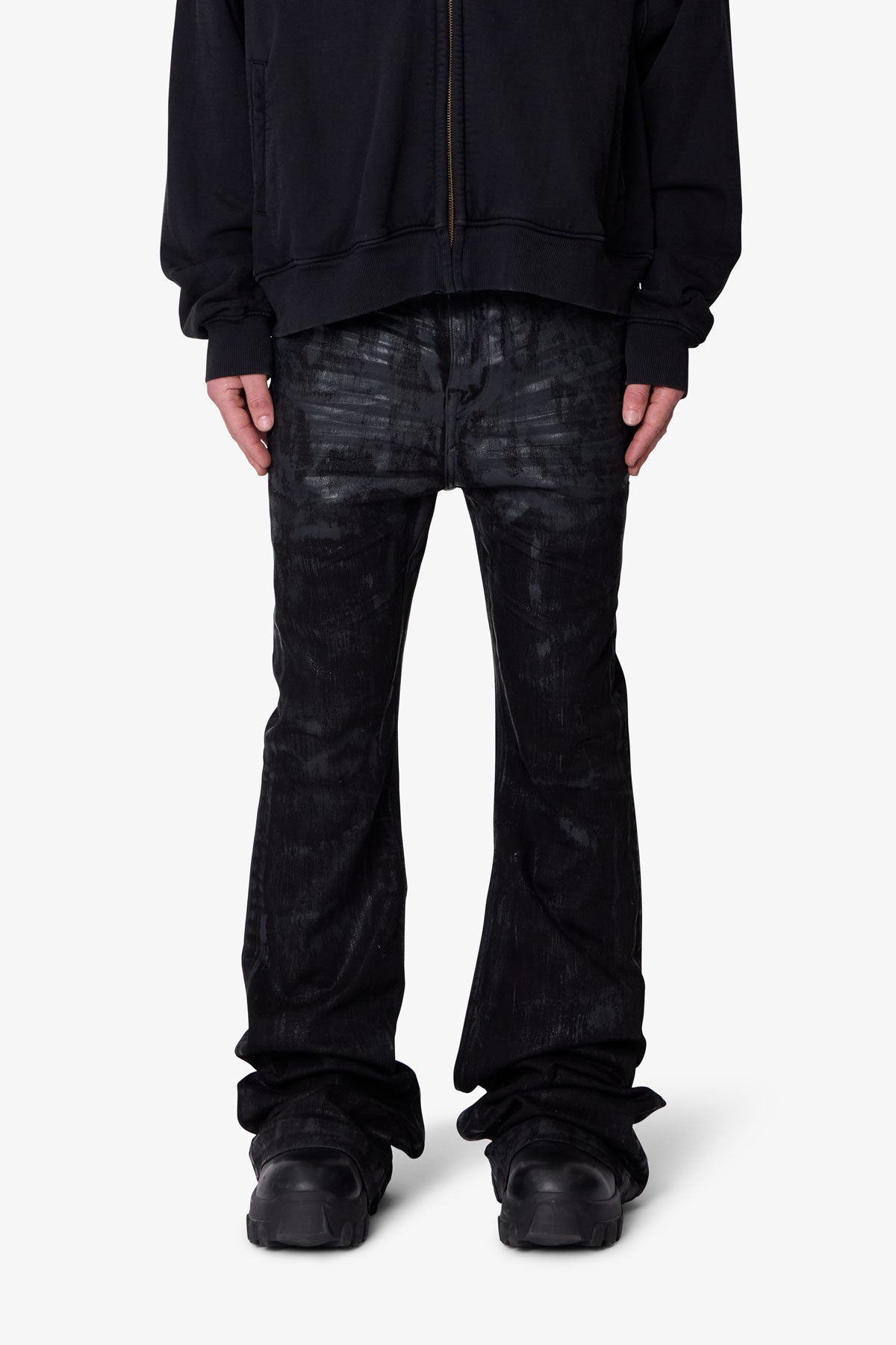 SUPER STACKED DENIM