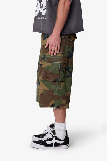 ULTRA BAGGY CARGO SHORTS