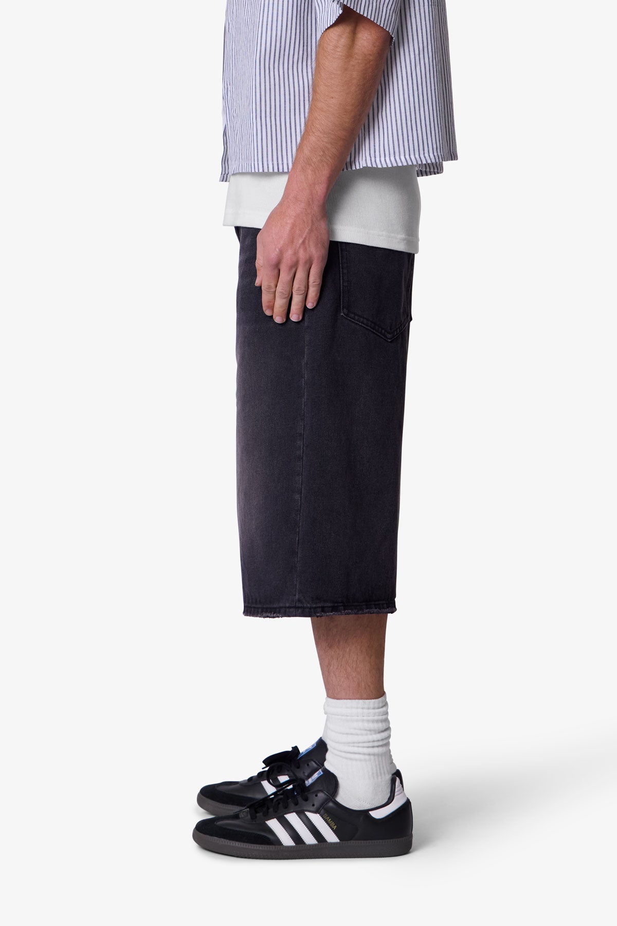 ULTRA BAGGY DENIM SHORTS