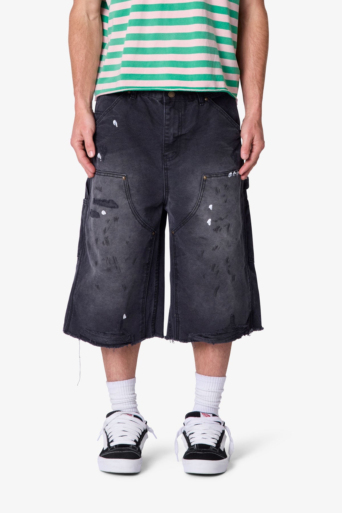 ULTRA BAGGY DISTRESSED CARPENTER SHORTS