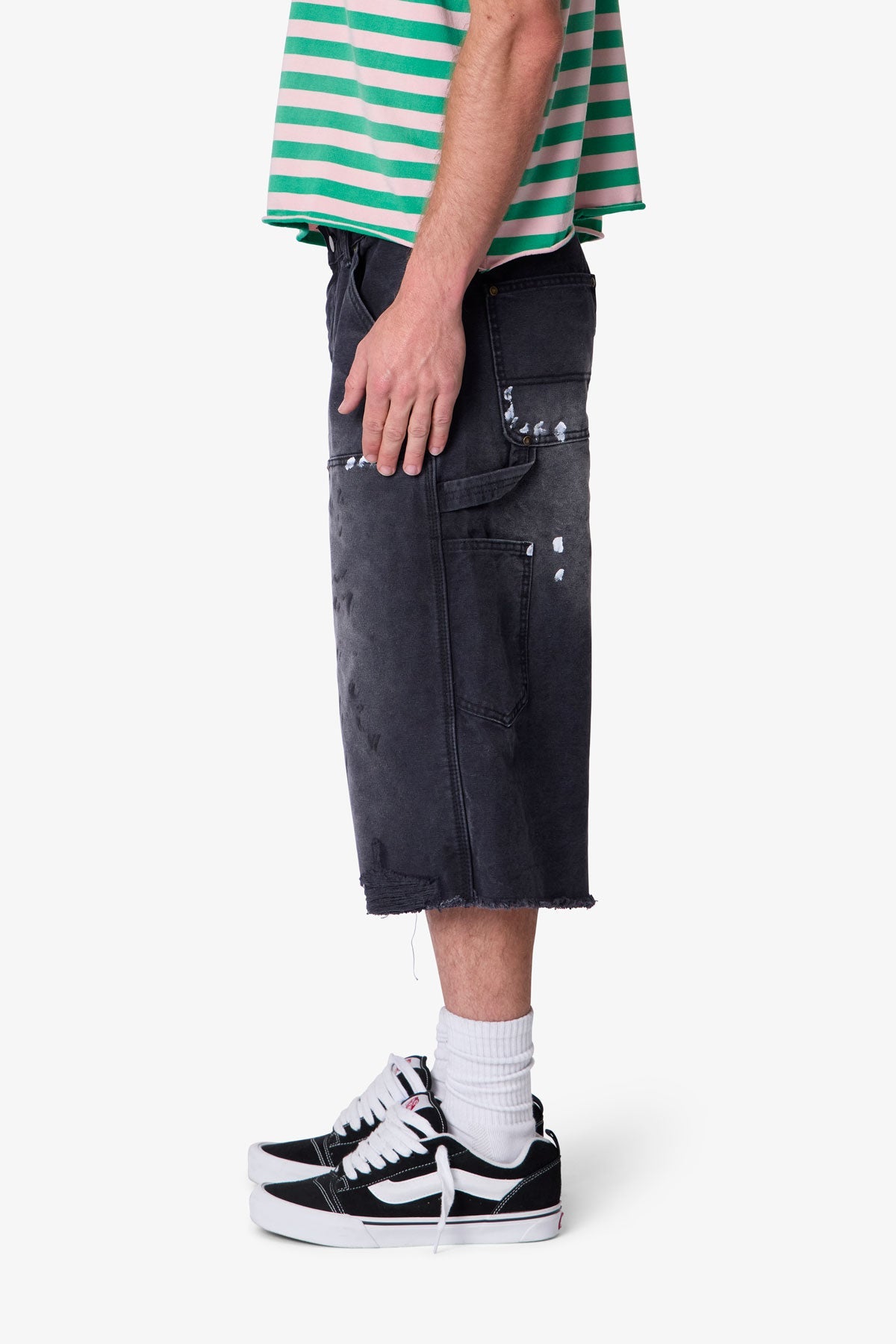 ULTRA BAGGY DISTRESSED CARPENTER SHORTS