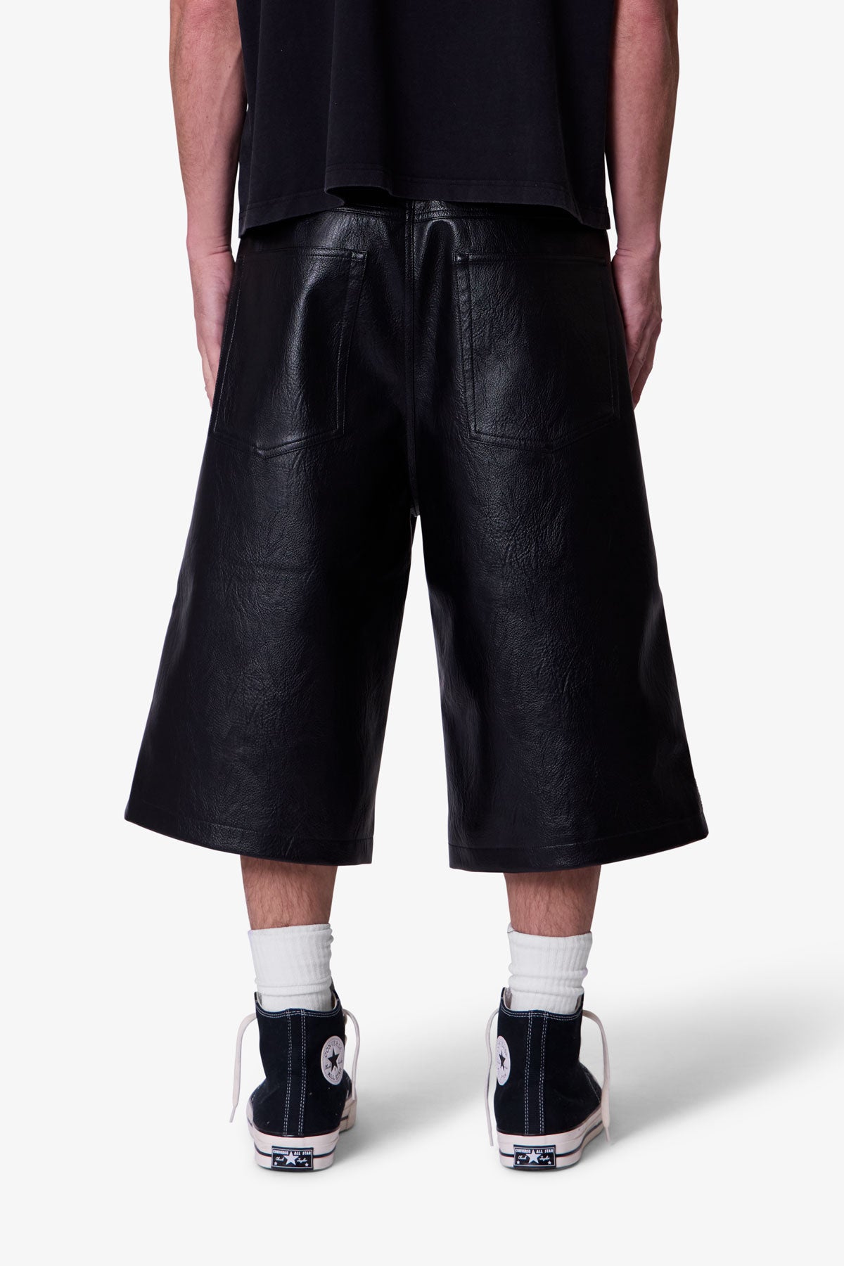 FRONT POCKET GEO SHORTS